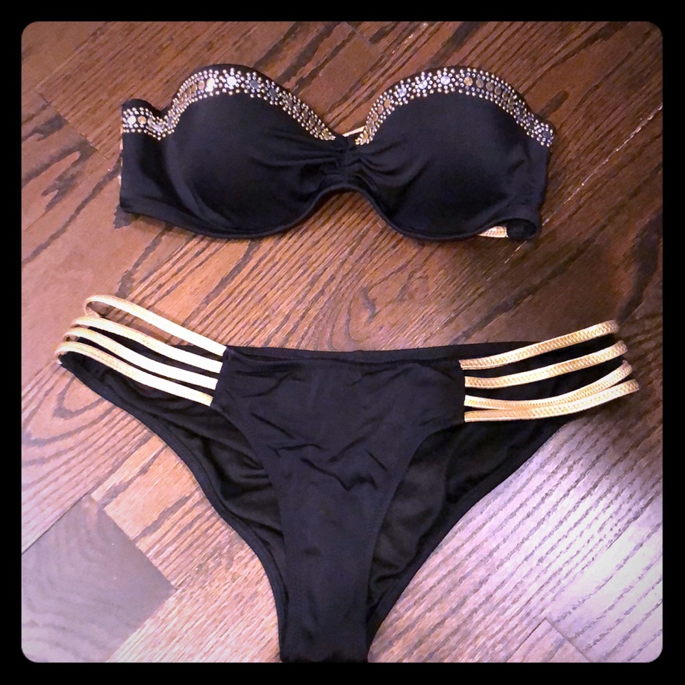 Like New Victoria’s Secret bikini